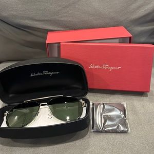 BRAND NEW Salvatore Ferragamo sunglasses